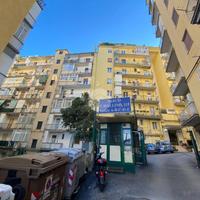 3 LOCALI A NAPOLI