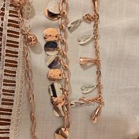 bracciali con ciondoli color oro