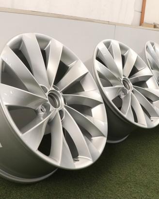 Cerchi in lega Volkswagen Passat CC Scirocco 18