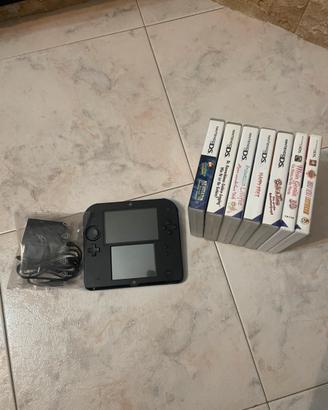 Nintendo 2DS + 7 giochi + caricabatterie