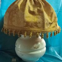 lume con paralume di stoffa