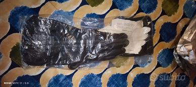 Guanti protezione agenti chimici