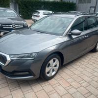 Skoda Octavia 2.0 TDI EVO SCR 150 CV DSG Wagon Exe