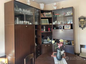 Sala da pranzo con letto