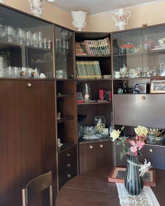 Sala da pranzo con letto