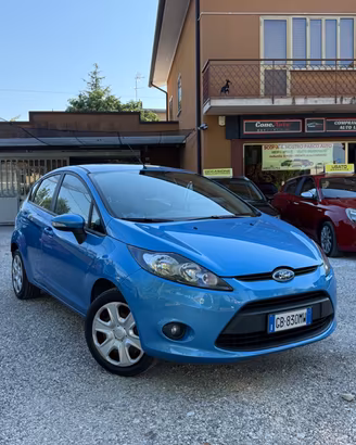 Ford Fiesta 1.2 82 CV 5 porte Titanium ok neopaten