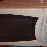 Forno a microonde "Whirpool" frigo e altro tratt.