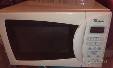 Forno a microonde "Whirpool" frigo e altro tratt.