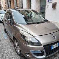 RENAULT SCENIC XMOD - ANNO 2010