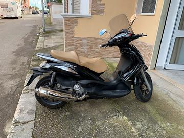Piaggio beverly 500