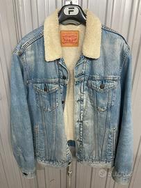 Levi’s Sherpa Trucker Jacket jeans