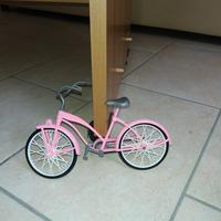 bici e scooter rosa di barbie