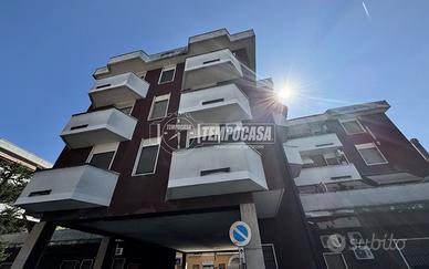 RIF. 492 - TRILOCALE DI AMPIA METRATURA IN CENTRO