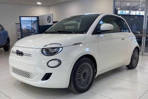 FIAT Nuova 500 Hatchback My23 La Nuova 500 - 320 B