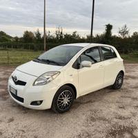 Toyota Yaris 1.3 3 porte M-MT Sol ALIMENTAZIONE GP