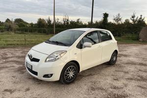 Toyota Yaris 1.3 3 porte M-MT Sol ALIMENTAZIONE GP
