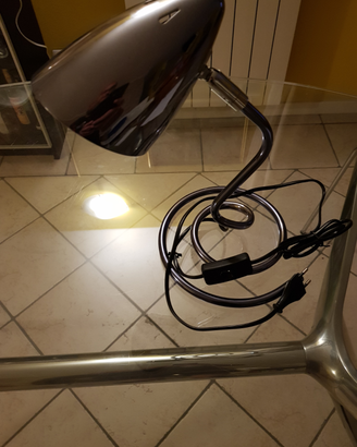 Lampada da tavolo
