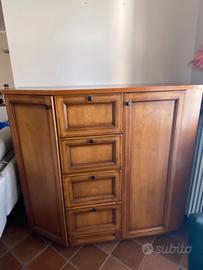 Credenza in legno massello noce