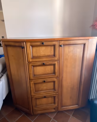 Credenza in legno massello noce