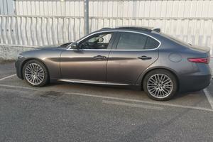 Alfa Romeo Giulia FULL OPTIONAL