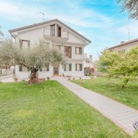 GAZZERA villa singola su più livelli S504