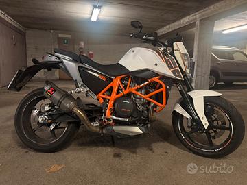 Ktm Duke 690
