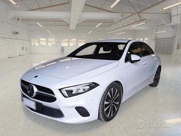 MERCEDES-BENZ A 180 D AUTOMATIC BUSINESS 4 PORTE B