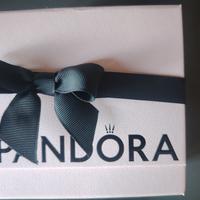 Anello fascia di cuori Pandora 