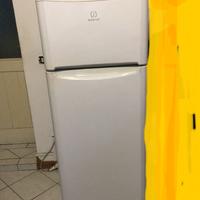 Frigorifero INDESIT. Bianco Doppia Porta.