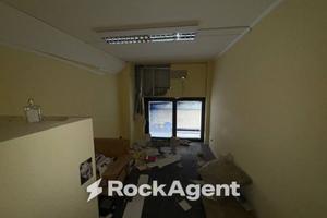 Immobile di 390 m² a Finale Ligure