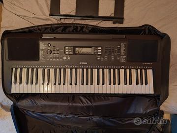 Tastiera Yamaha 61t + custodia + supporto + pedale