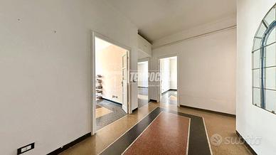 Luminoso appartamento di 88 mq al primo piano in V