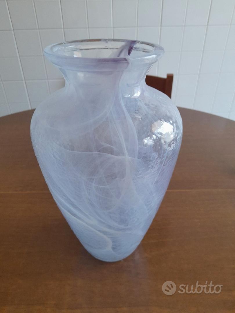 Vaso ad anfora in vetro colorato