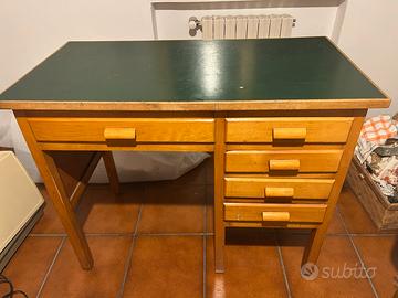 Scrivania mobile vintage