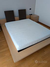Letto matrimoniale in rovere