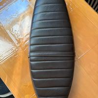 Sella Triumph scrambler 900