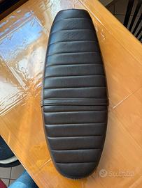 Sella Triumph scrambler 900