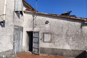 Grande casale con terreno