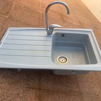 Lavabo FRANKE in fragranote con rubinetto FRANKE.