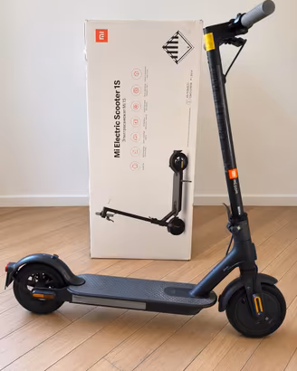 Monopattino Xiaomi Mi Electric Scooter 1S