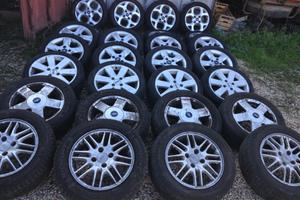 Cerchi e gomme ford ataco 4 buloni