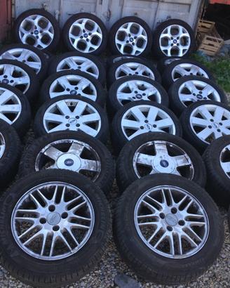 Cerchi e gomme ford ataco 4 buloni