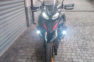 Qj srt 800 x