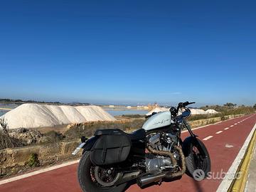 Harley 883 accetto permute o cambi con vespe