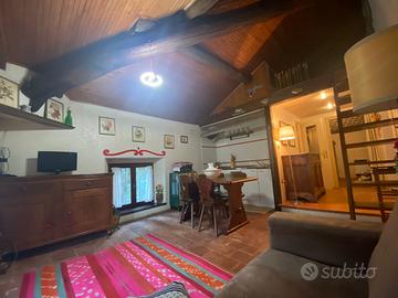 Mansarda signorile a 2 Km dalla Svizzera