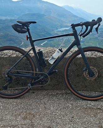 Gravel Cube Neuroad Pro 2025 Taglia L + pedali