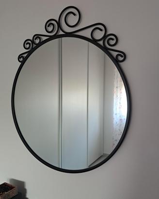 specchio rotondo con cornice nera