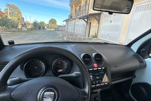 SEAT AROSA 2004  poca spesa, tanta resa. 