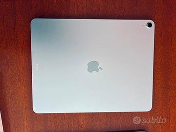 iPad Air 13” (M3) 128 GB + Apple Magic Keyboard