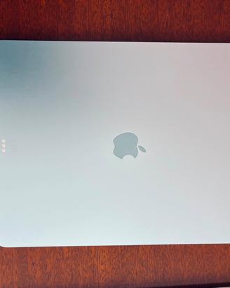 iPad Air 13” (M3) 128 GB + Apple Magic Keyboard